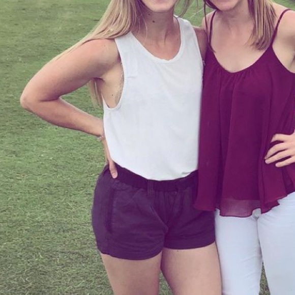 American Eagle Outfitters Tops - 🌻 3/$10 - AEO tank top